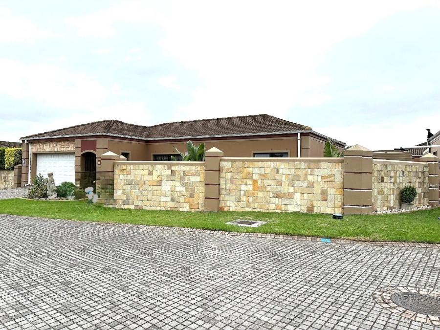 3 Bedroom Property for Sale in Morningside Eastern Cape